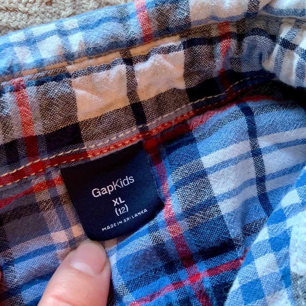 ✨Plaid Button Up - Picture 6 of 7